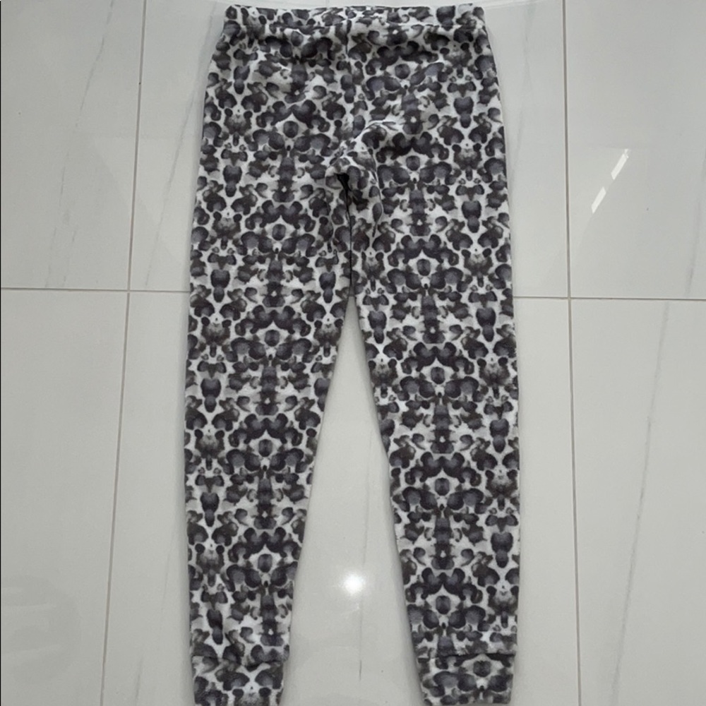 Danskin Gray and Cream Cheetah Print Velour Joggers Size S - Picture 5 of 5